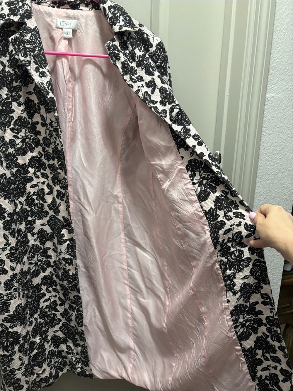 LOFT Pink Floral Trench Coat with Black Print - Picture 7 of 8